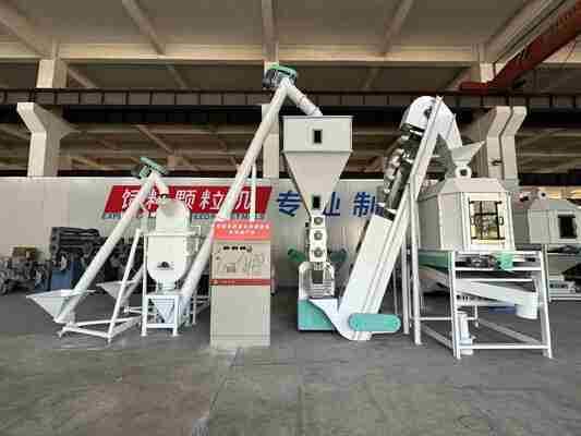 kopen 1000-2000 kg/uur Kleine productielijn voor pluimveevoer Kleine productiemachines Mini-machines voor het maken van kippenvoer online manufacture